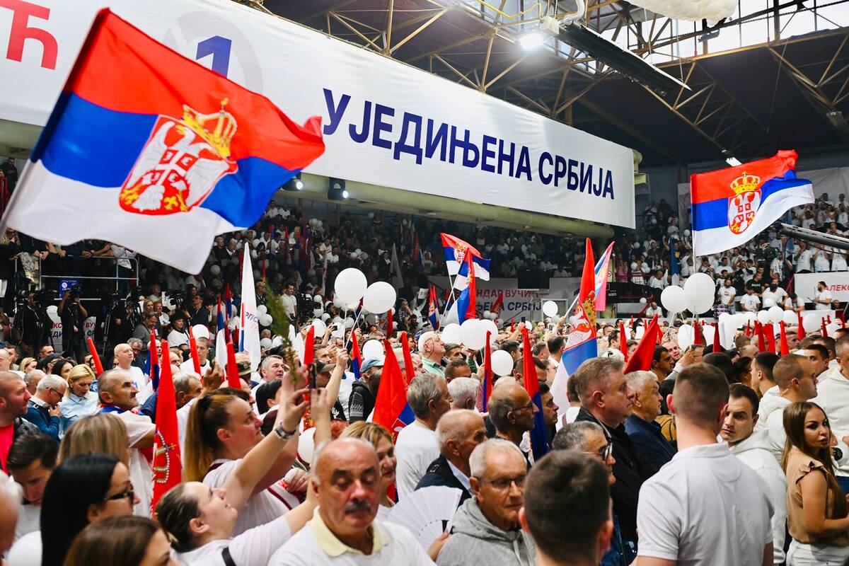 Ujedinjena Srbija Čačak SNS skup hala borac