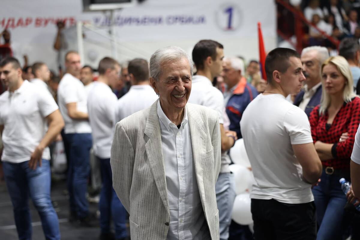 Ujedinjena Srbija Čačak SNS skup hala borac