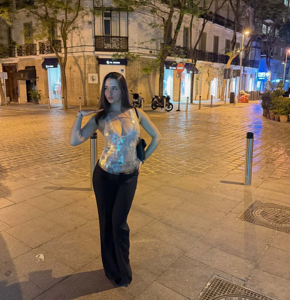 eva.lys-3886888606317212152_41871919991_1-20260430_202051.jpg