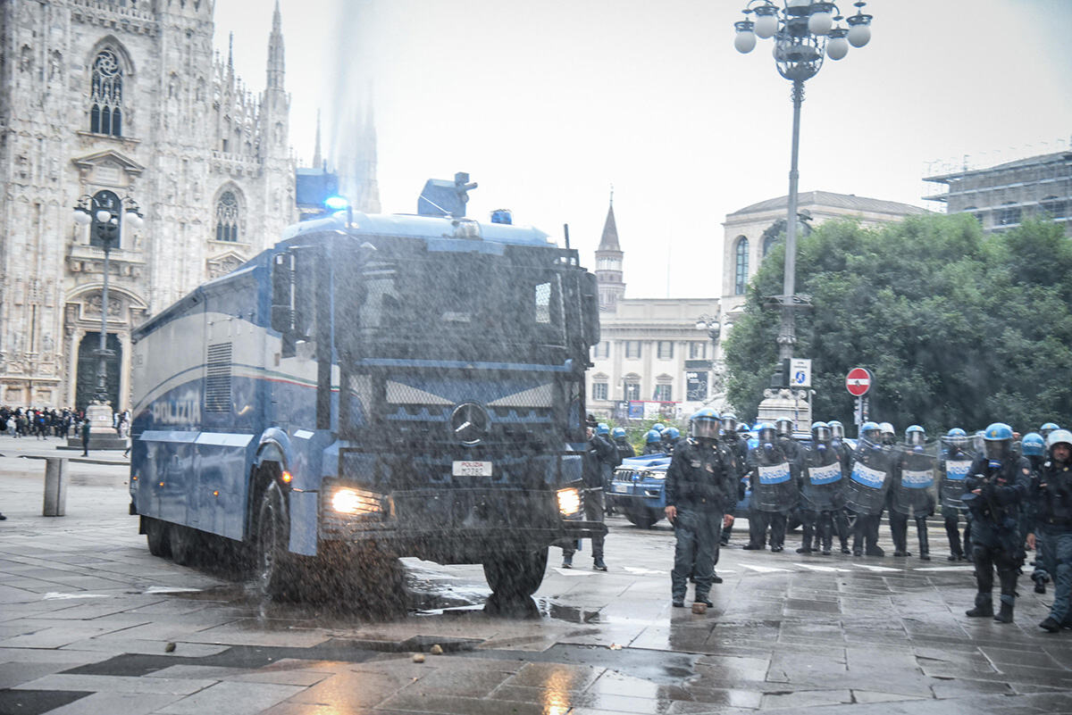 Italija Milano neredi