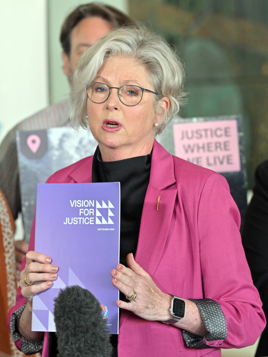 Helen Hejns, australijska poslanica