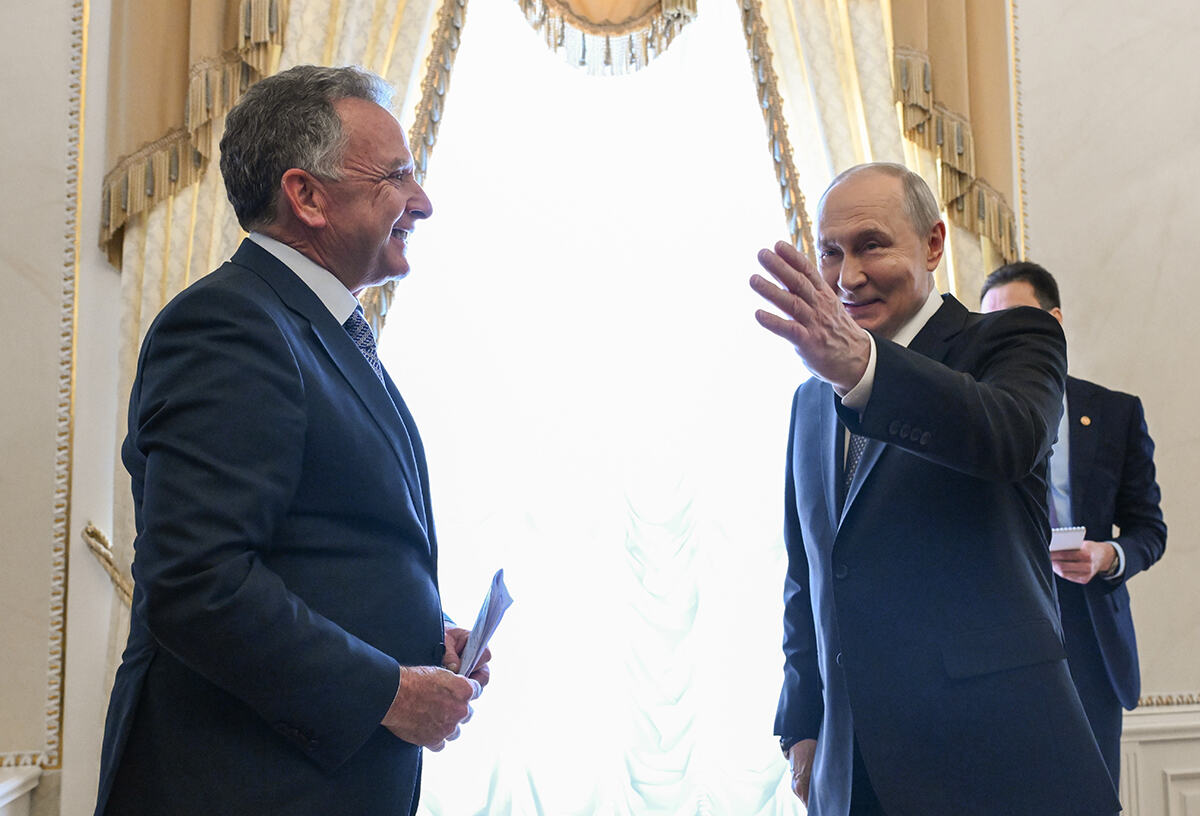 Sankt Peterburg Stiv Vitkof Vladimir Puitn (6).jpg