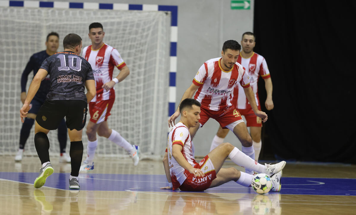 KMF Crvena zvezda