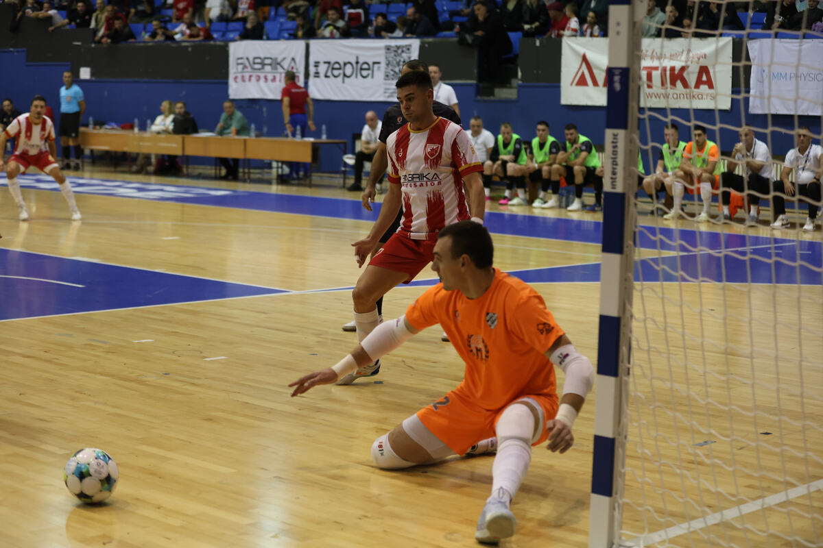 KMF Crvena zvezda