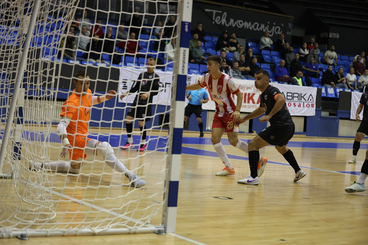 KMF Crvena zvezda