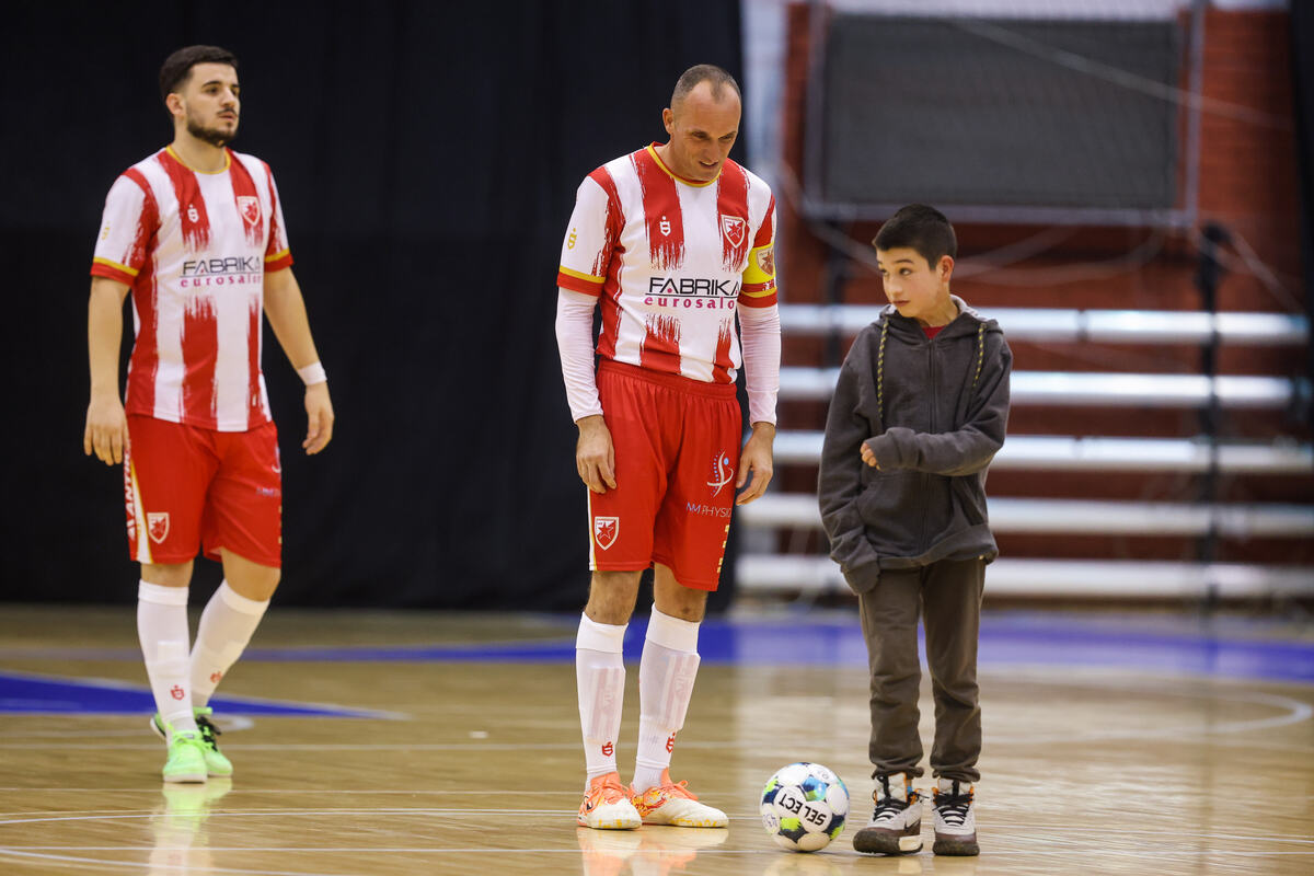 KMF Crvena zvezda
