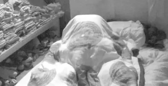 VRELA AKCIJA ANELI I CARA ZATRESLA REHAB Zakleo se da neće više biti sa njom, a onda se prepustio strastima (VIDEO)