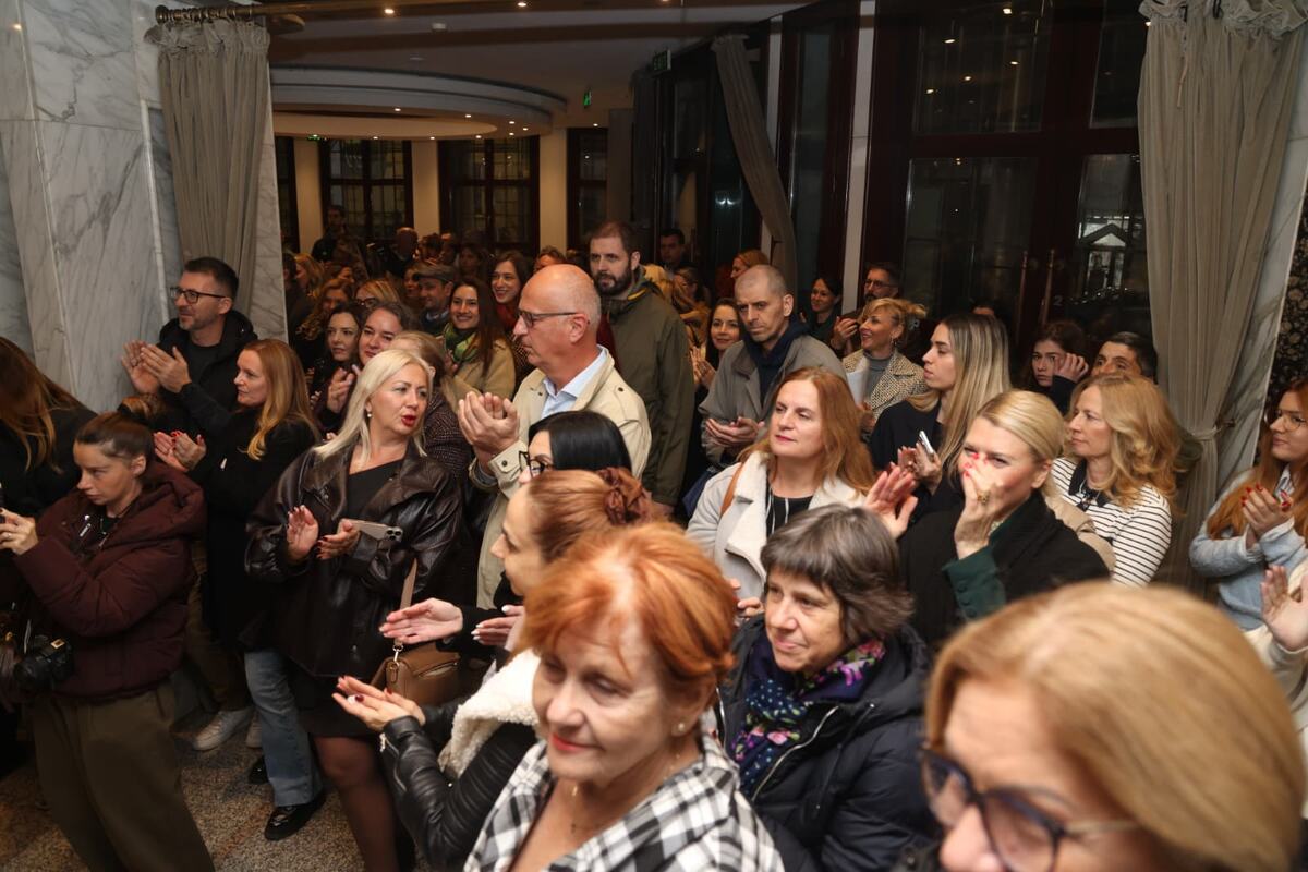 Štrajk upozorenja glumaca Ateljea 212