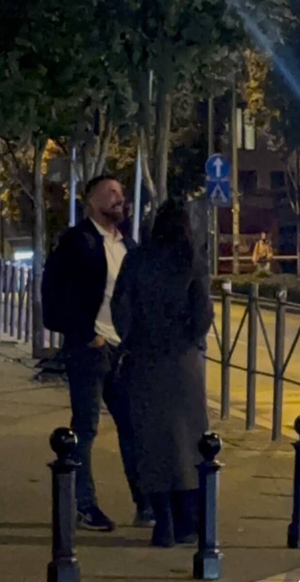 STIGAO U BEOGRAD URGENTNO! Tomović s društvom u noćnoj šetnji, evo kakve zavere kuje u srcu prestonice