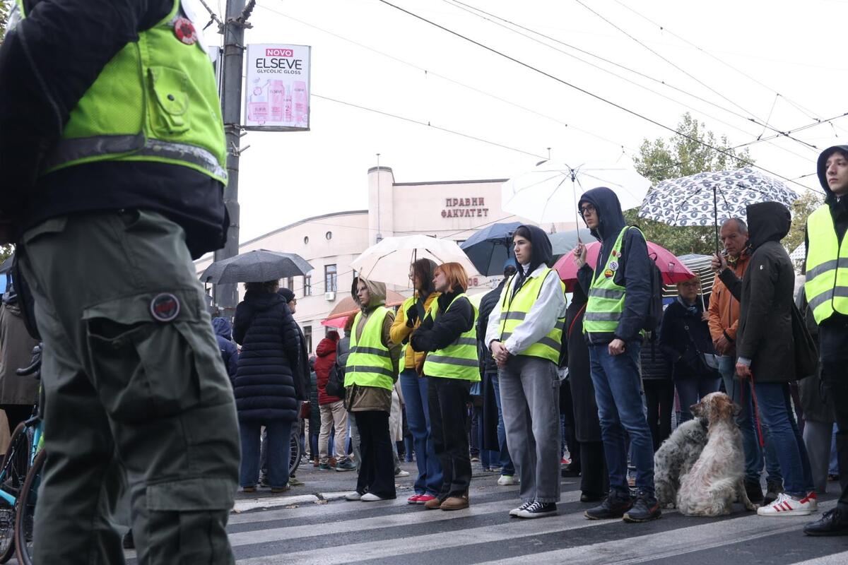 Pravni fakultet studenti 16 minuta tišine