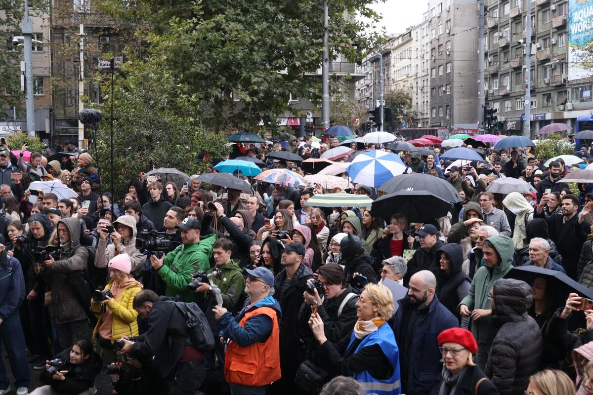Pravni fakultet studenti 16 minuta tišine