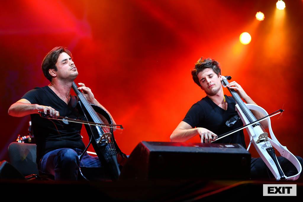 2-cellos.jpg