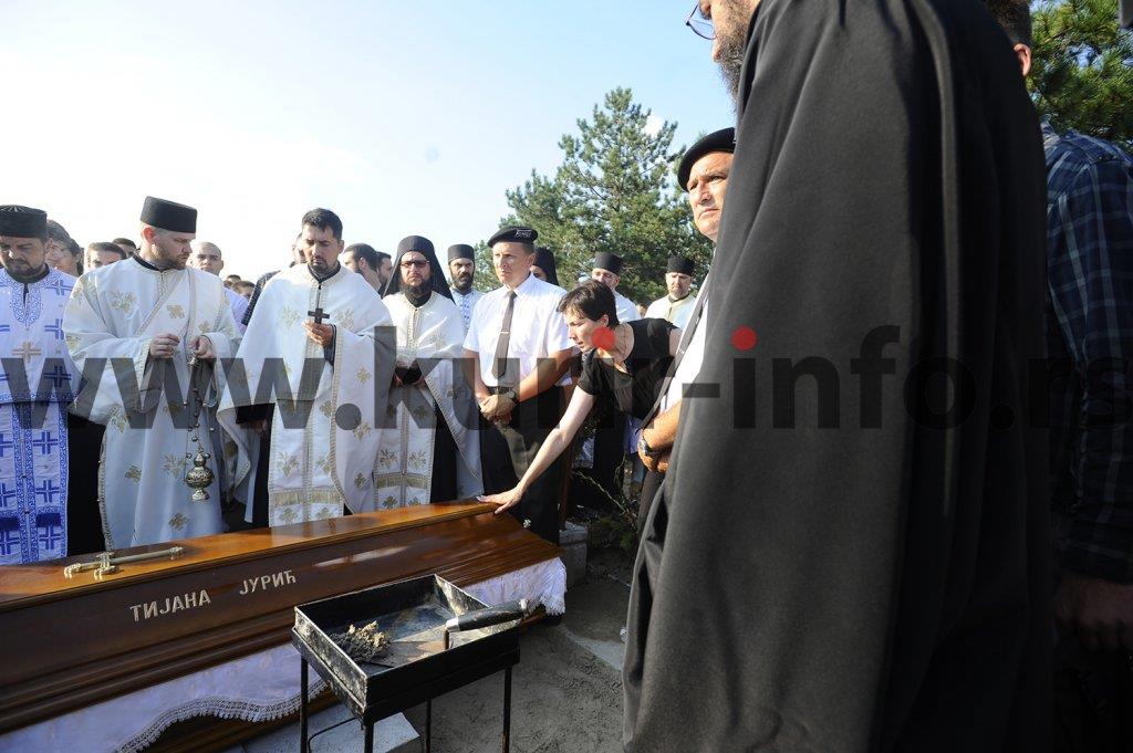 tijana-juric-ubijena-bajmok-sahrana-povorka.jpg