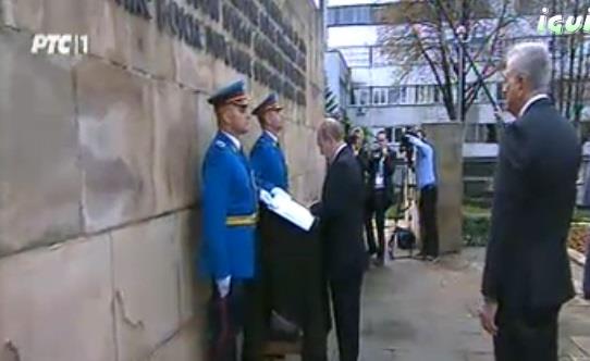 putin-poseta-groblje.jpg