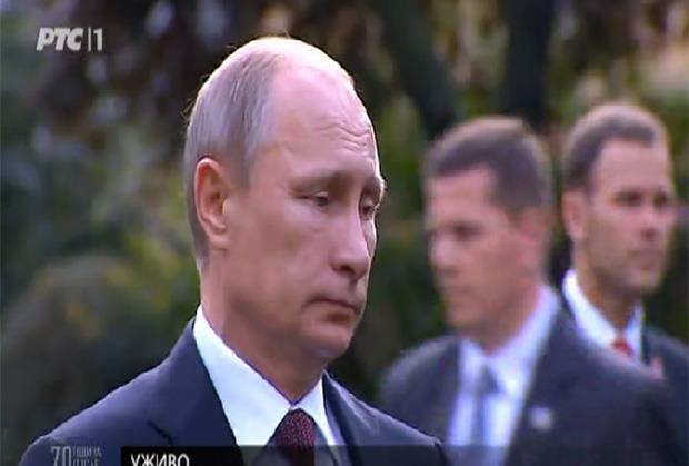 putin-poseta-groblje.jpg