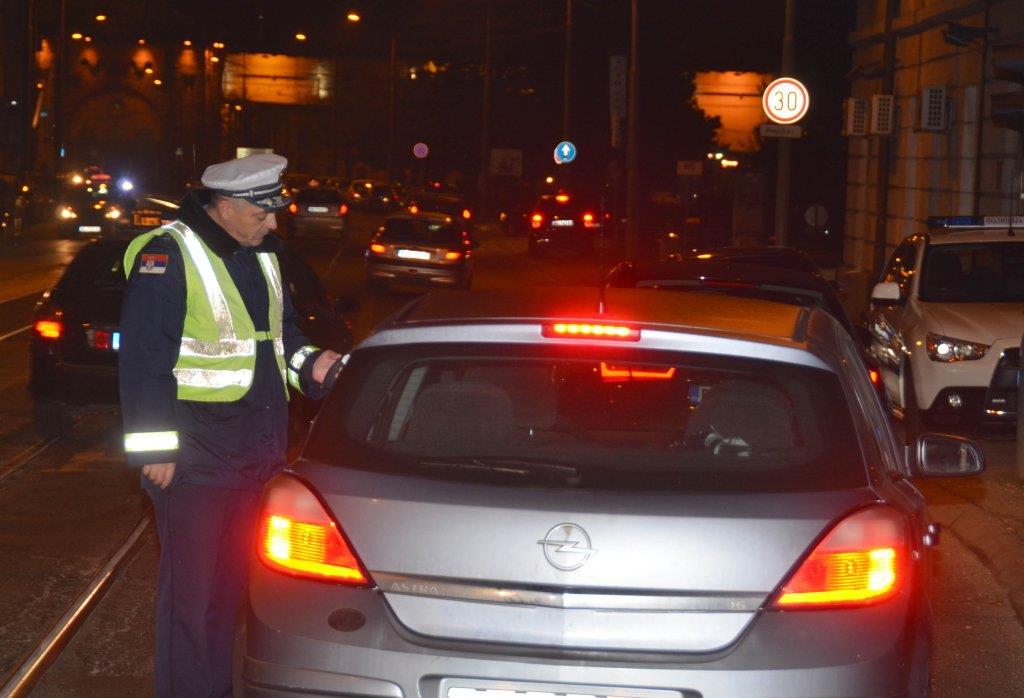 nebojsa-stefanovic-rebic-patrola-saobracajna-policija.jpg