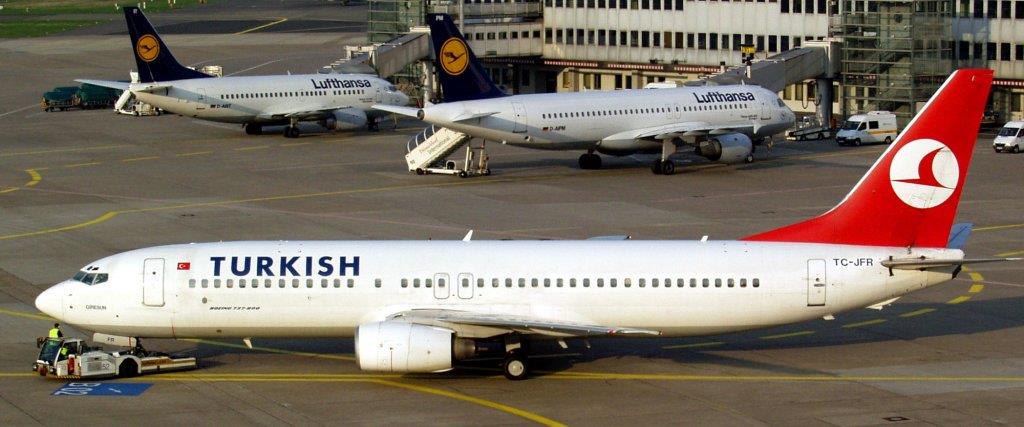 avion-boing-737-turkis-erlajnz.jpg