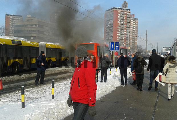 autobus-95-goreo-zapalio-se-autobus.jpg