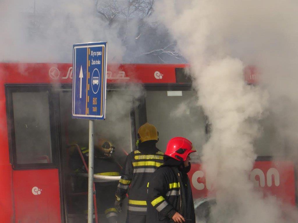 autobus-95-goreo-zapalio-se-autobus.jpg
