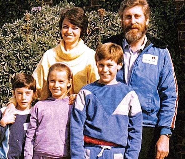 Martin Pistorijus sa majkom, ocem, bratom i sestrom