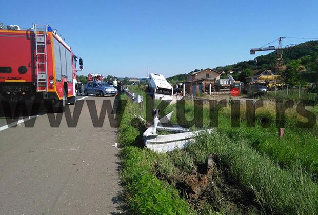 autobus-saobracajna-nesreca-bubanj-potok-beograd.jpg
