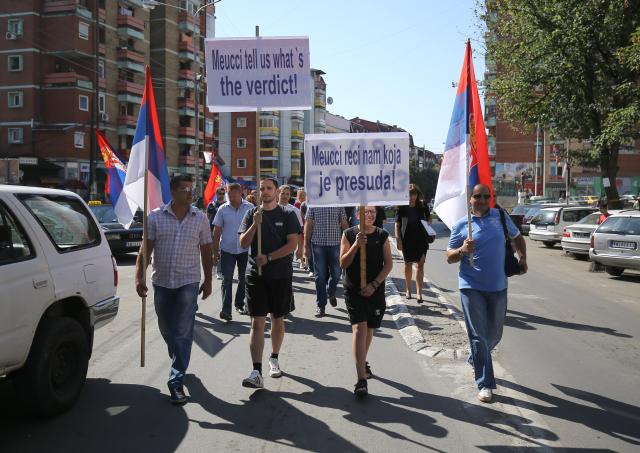 protest-podrska-oliver-ivanovic-kosovska-mitrovica.jpg