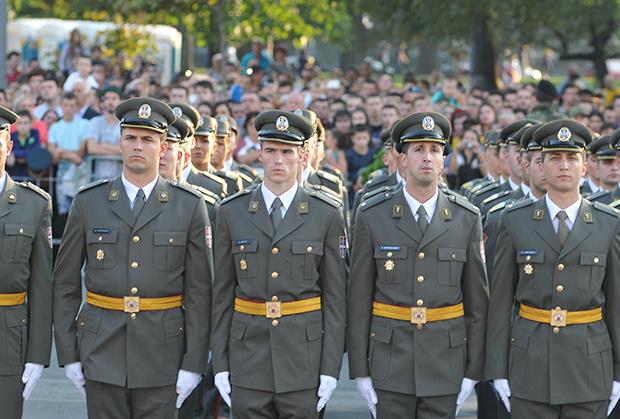 oficiri-promocija-vojska-srbije-vojnici.jpg
