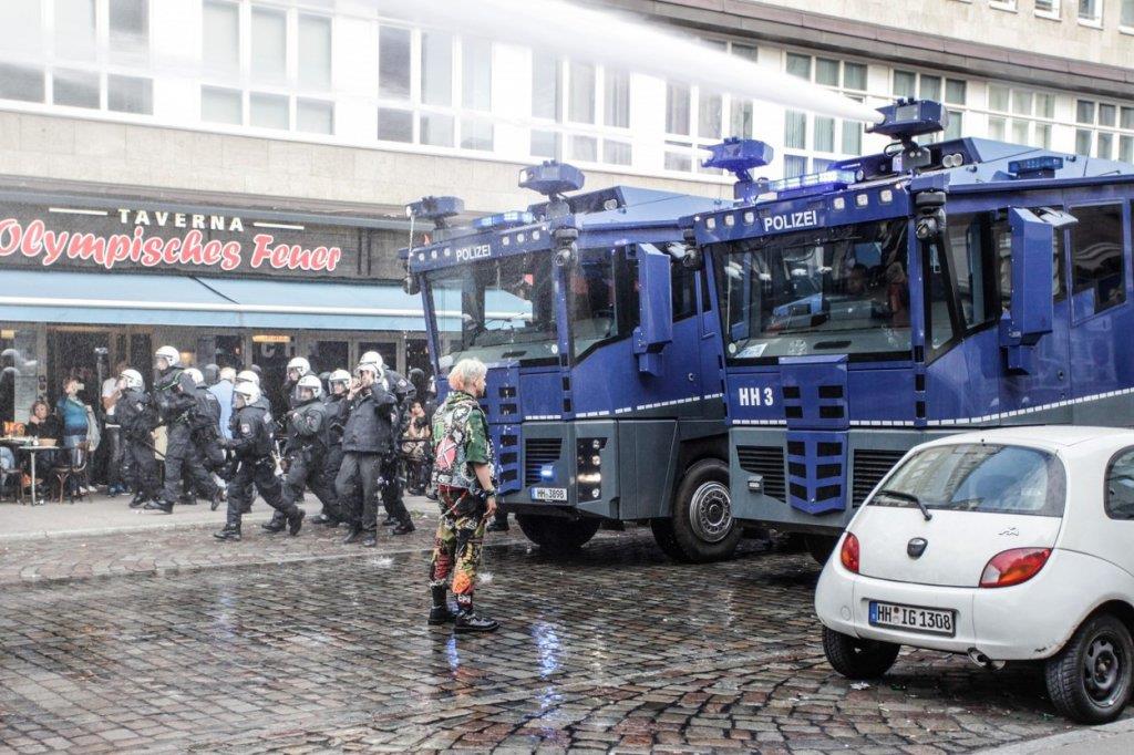 hamburg-demonstracije-podrska-policija-sukobi.jpg