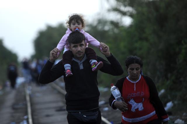 madjarska-granica-srbija-policija-migranti-izbeglice.jpg
