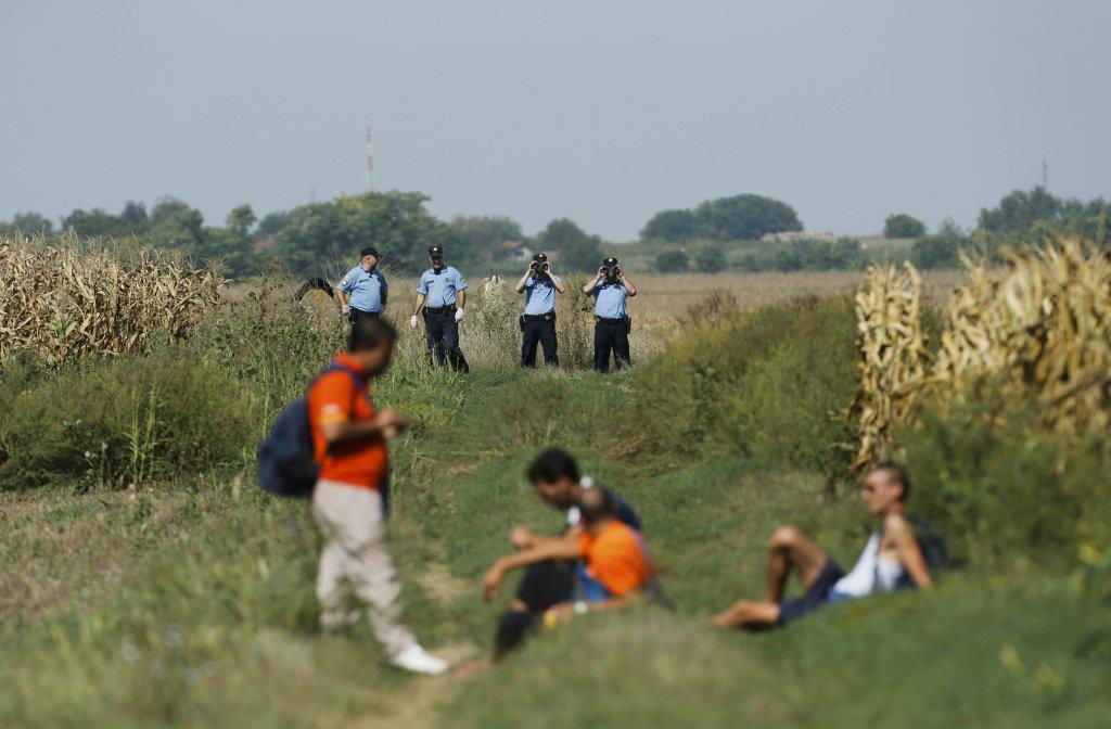 tovarnik-migranti-hrvatska-policija.jpg