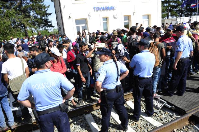 tovarnik-migranti-izbeglice.jpg