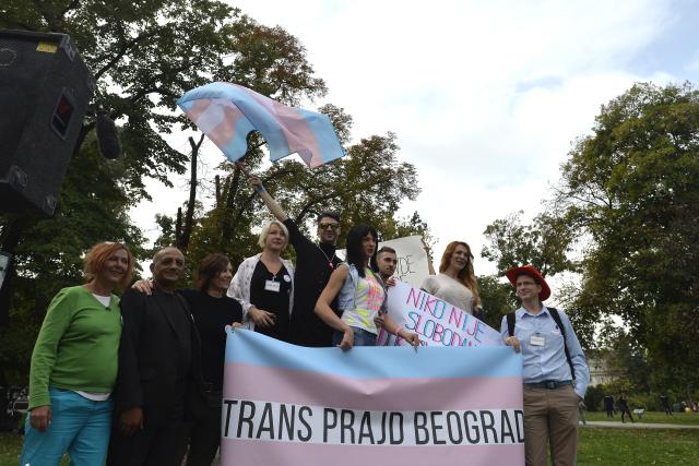 parada-trans-osoba-beograd.jpg