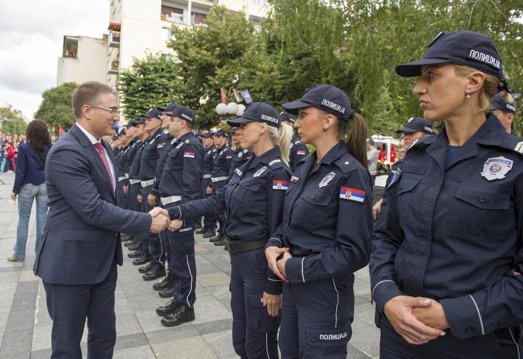 defile-policije-ub-nebojsa-stefanovic.jpg