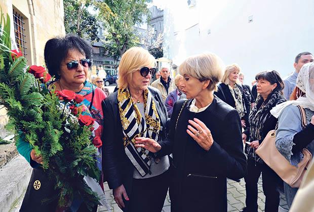 usnija-redzepova-umrla-preminula-skoplje-sahrana.jpg