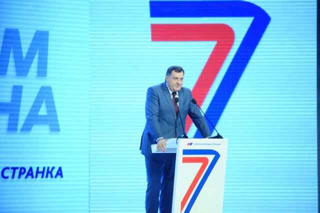 dodik-7-godina-sns-centar-sava.jpg