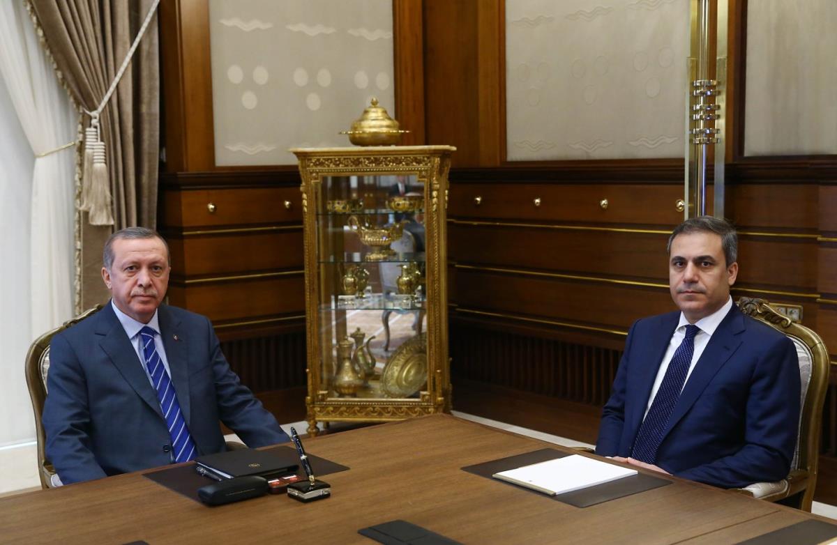 redzep-tajip-erdogan-i-hakan-fidan-12.10.2015.jpg