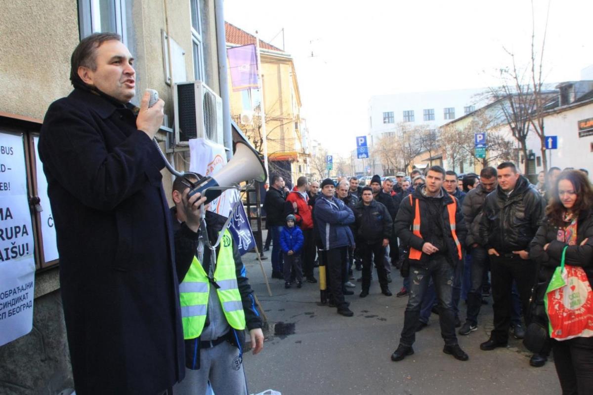 gsp-protest-vozaci-dorcol-direkcija.jpg