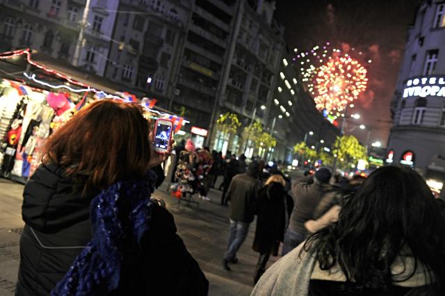 beograd-docek-lepa-brena-stiven-sigal-nova-godina.jpg