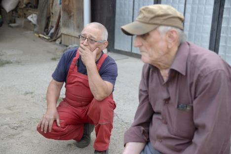 deda-radomir-i-otac-slavisa-jabukovac-foto-ana-paunkovic007-4.jpg