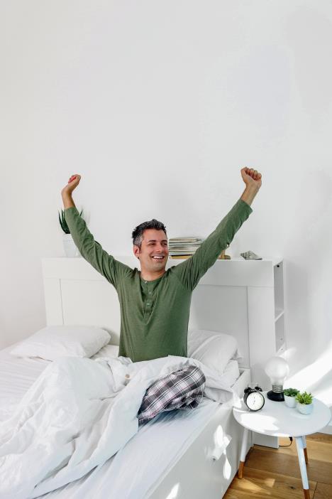 stockphotoyoungmanwakingupfullyrested512006410.jpg