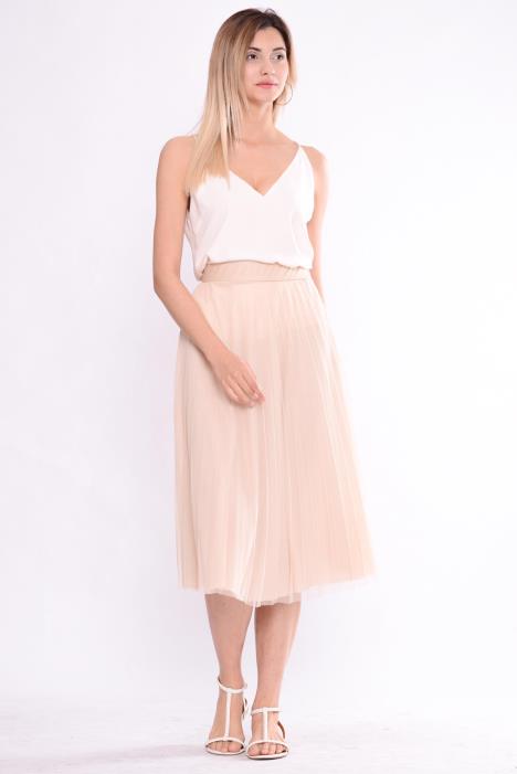 plisirana-midi-suknja-od-tila.jpg