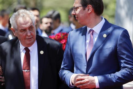 vucic-zeman-foto-ap-damir-sagolj-maj-2017.jpg