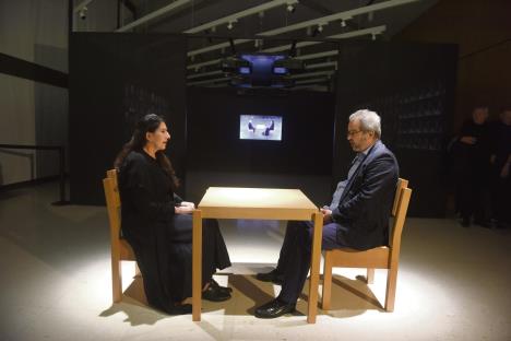 Performans Marine Abramović