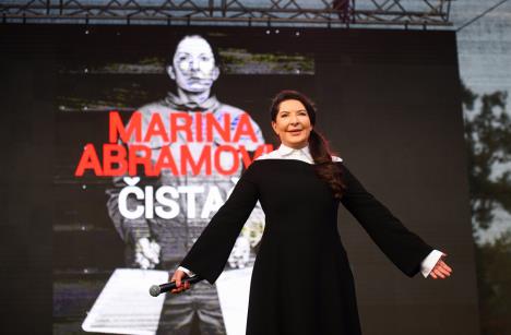 marina-abramovic-na-javnom-predavanju.jpg