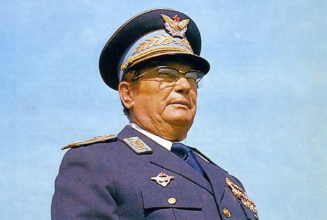 tito02.jpg