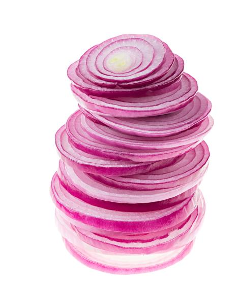 fraj-stockphotopyramidfromslicesofpinkonionframewithcopyspaceconceptartfoodbackground422265076.jpg