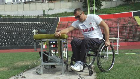 1575372331miloszaricparaplegicaruzzicefotorina2.jpg