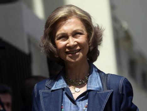 Kraljica Sofija u teksas kombinaciji