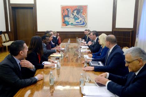 vucic-linda-ban-gelder-foto-predsednistvo-2.jpg