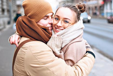 stockphotoyoungbeautifulandstylishcoupleinlovewintercloseupportrait786820387.jpg